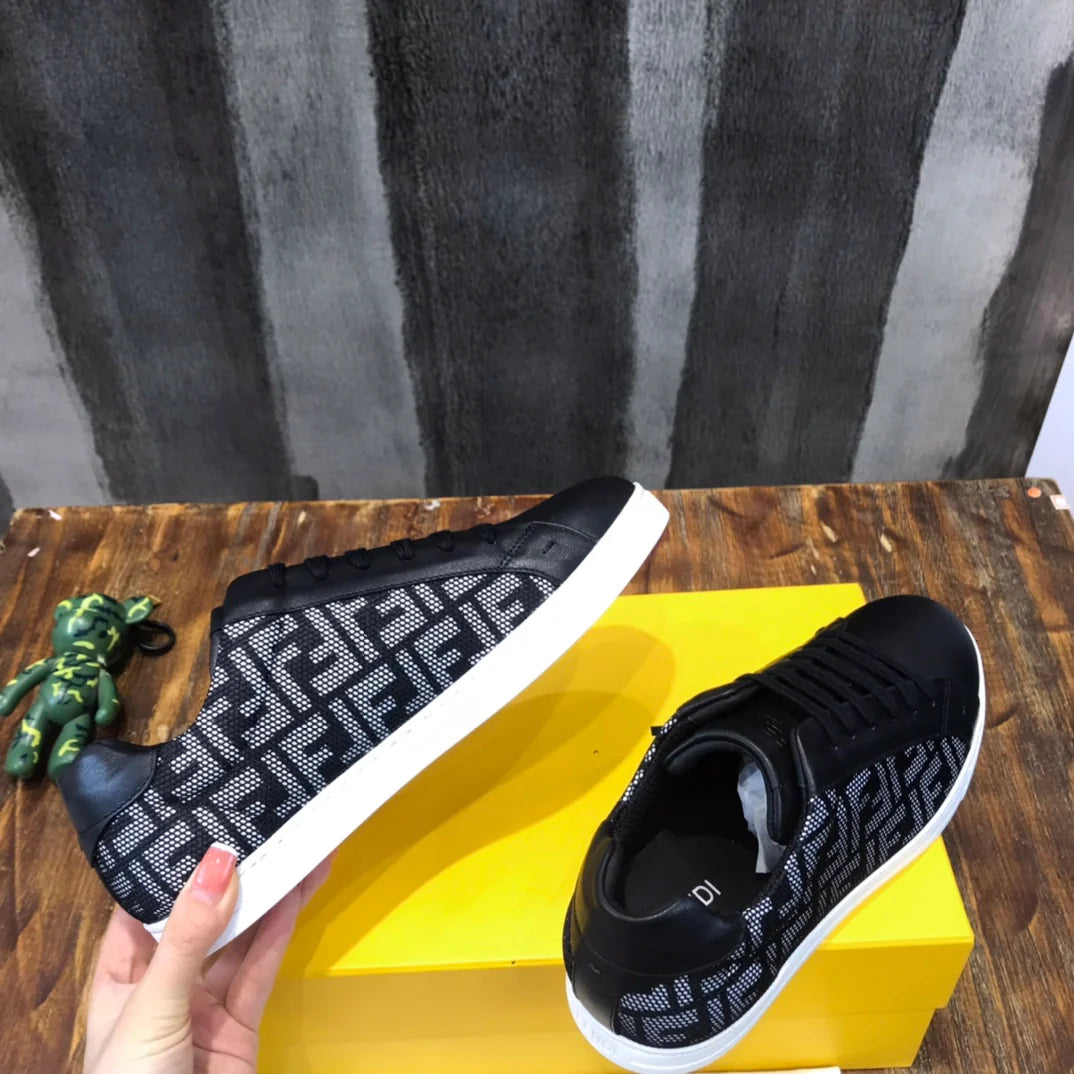 FENDI SNEAKER