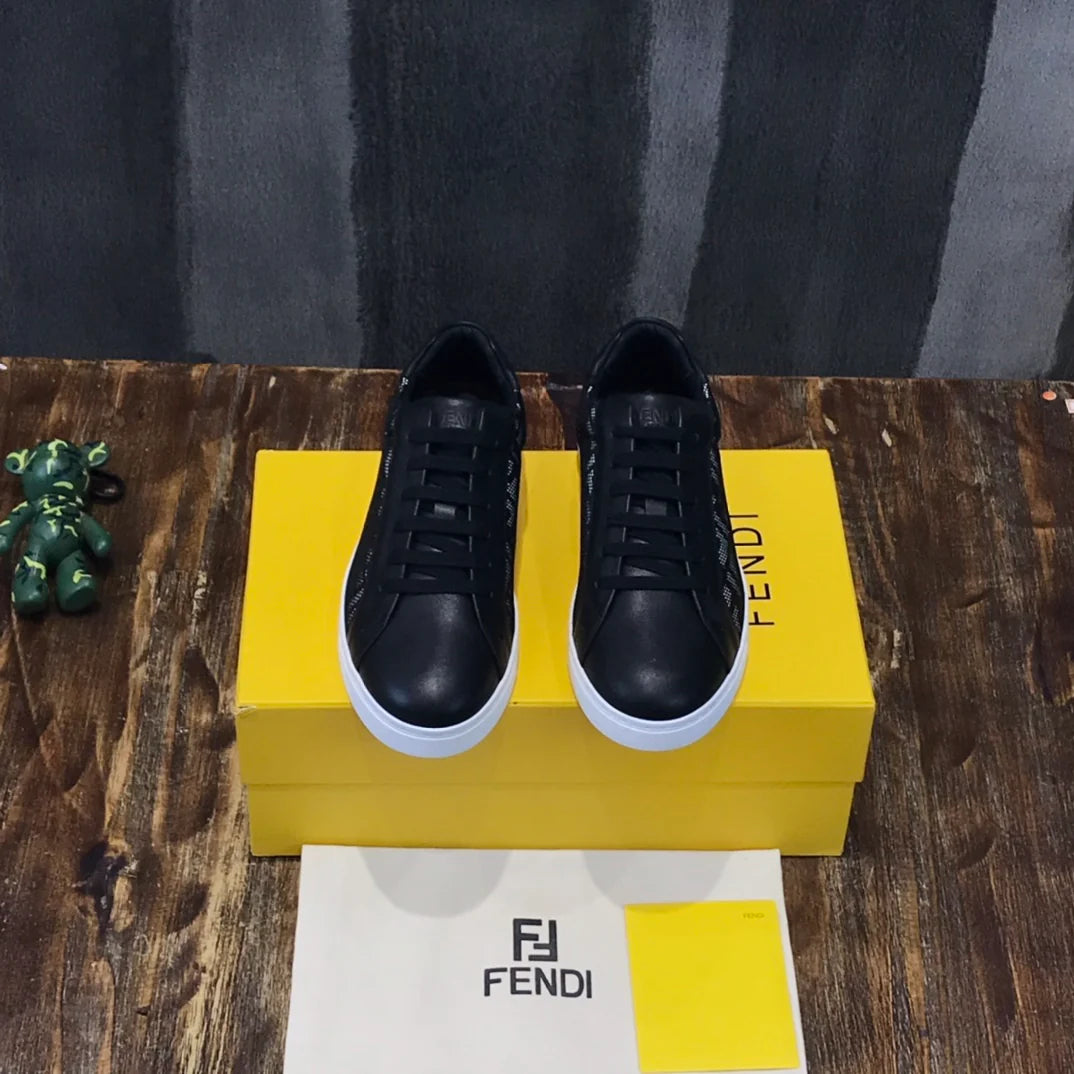 FENDI SNEAKER