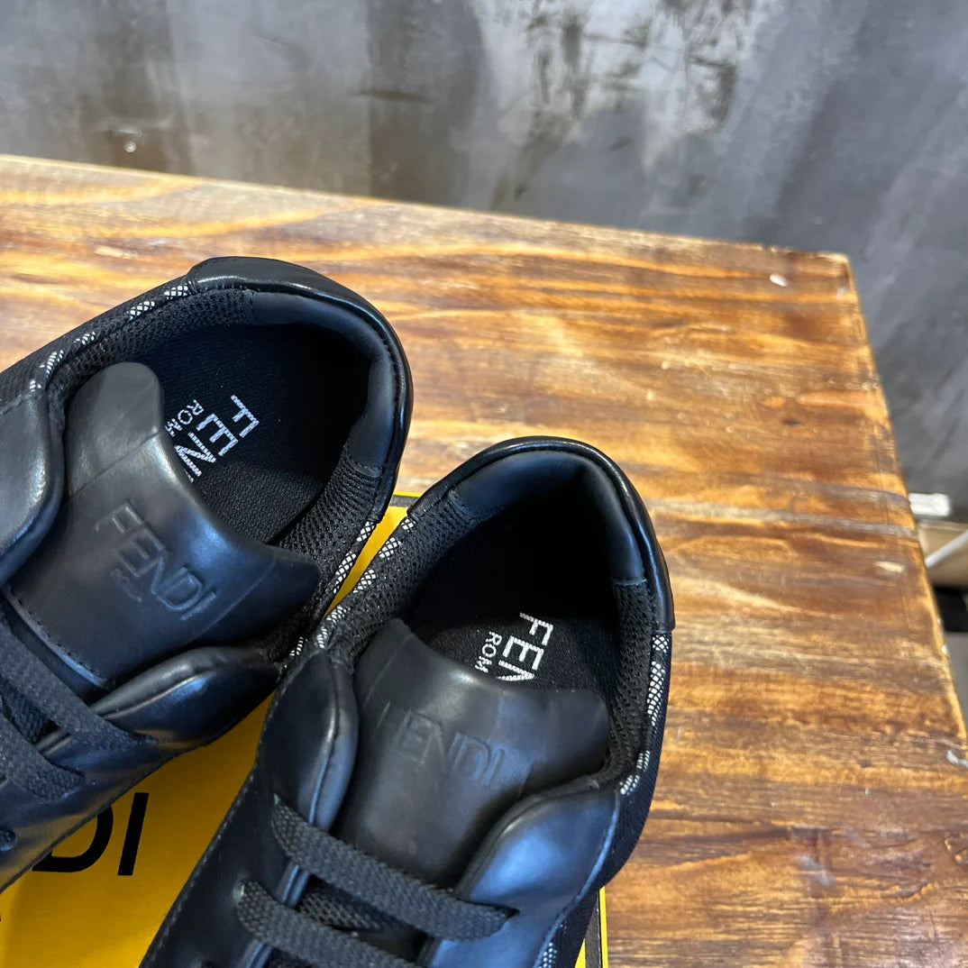 FENDI SNEAKER