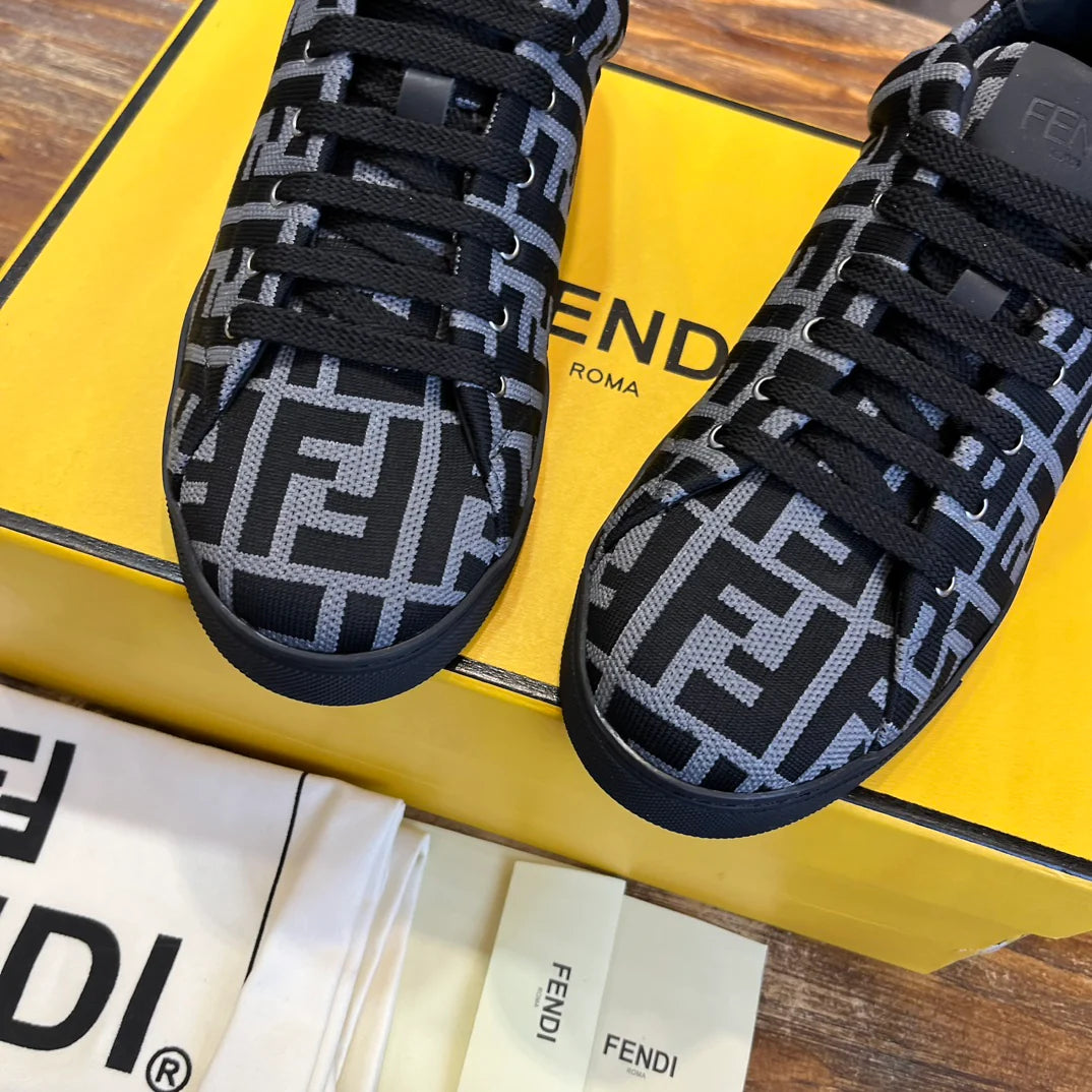 FENDI SNEAKER