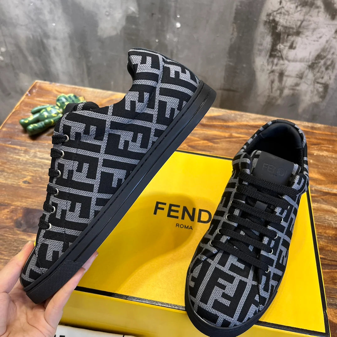 FENDI SNEAKER