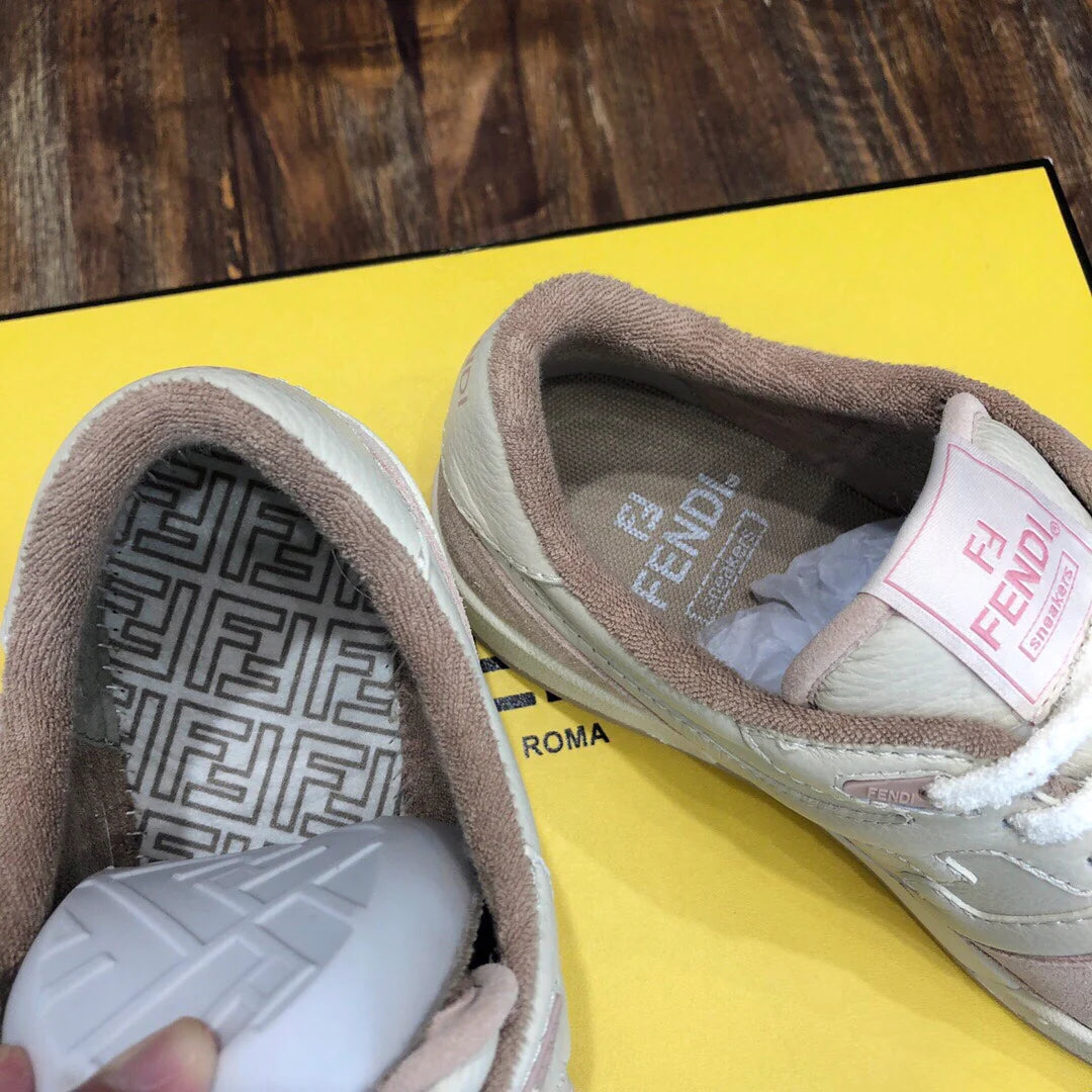FENDI SNEAKER