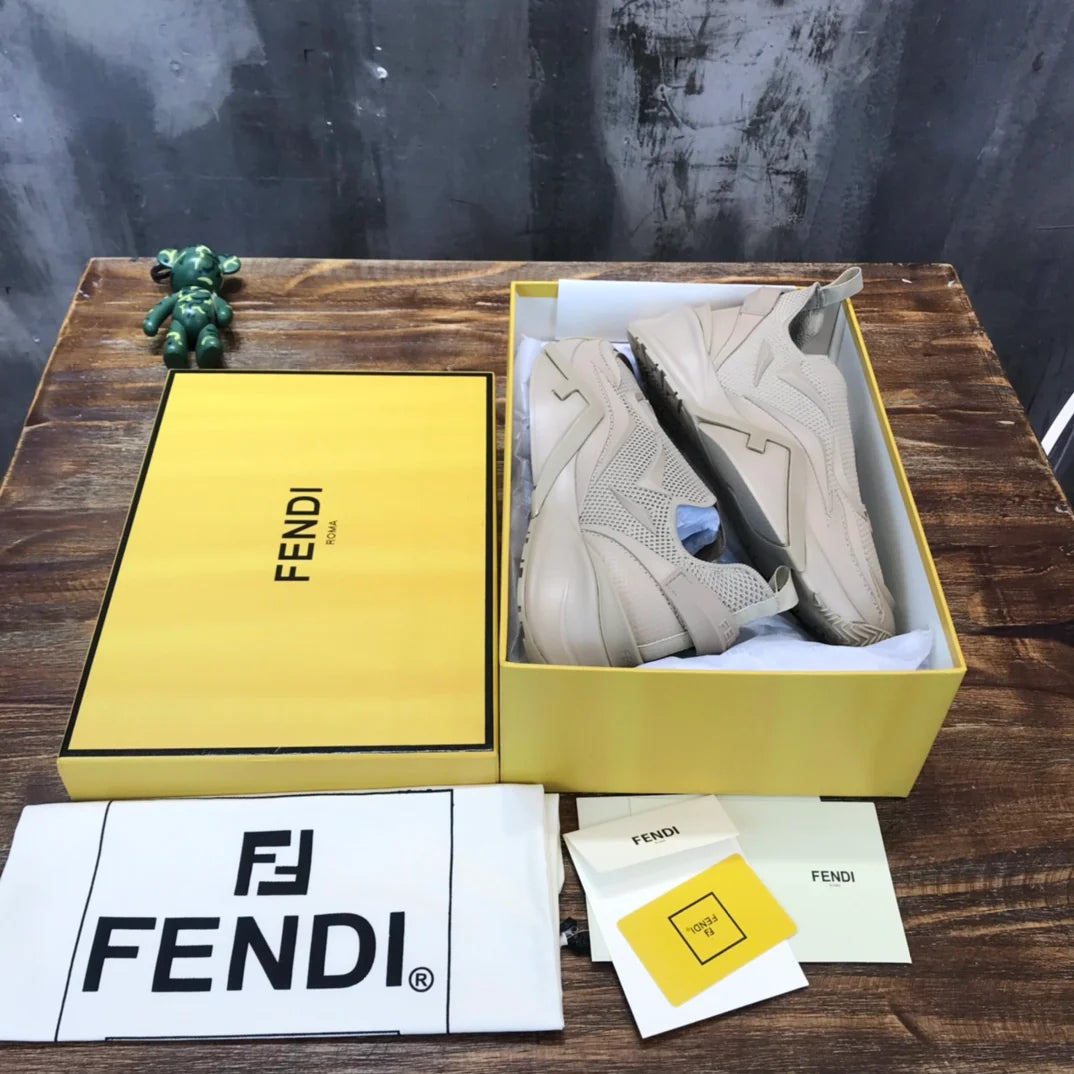 FENDI SNEAKER