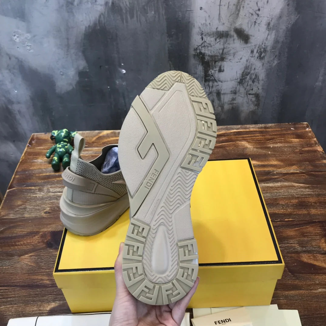 FENDI SNEAKER