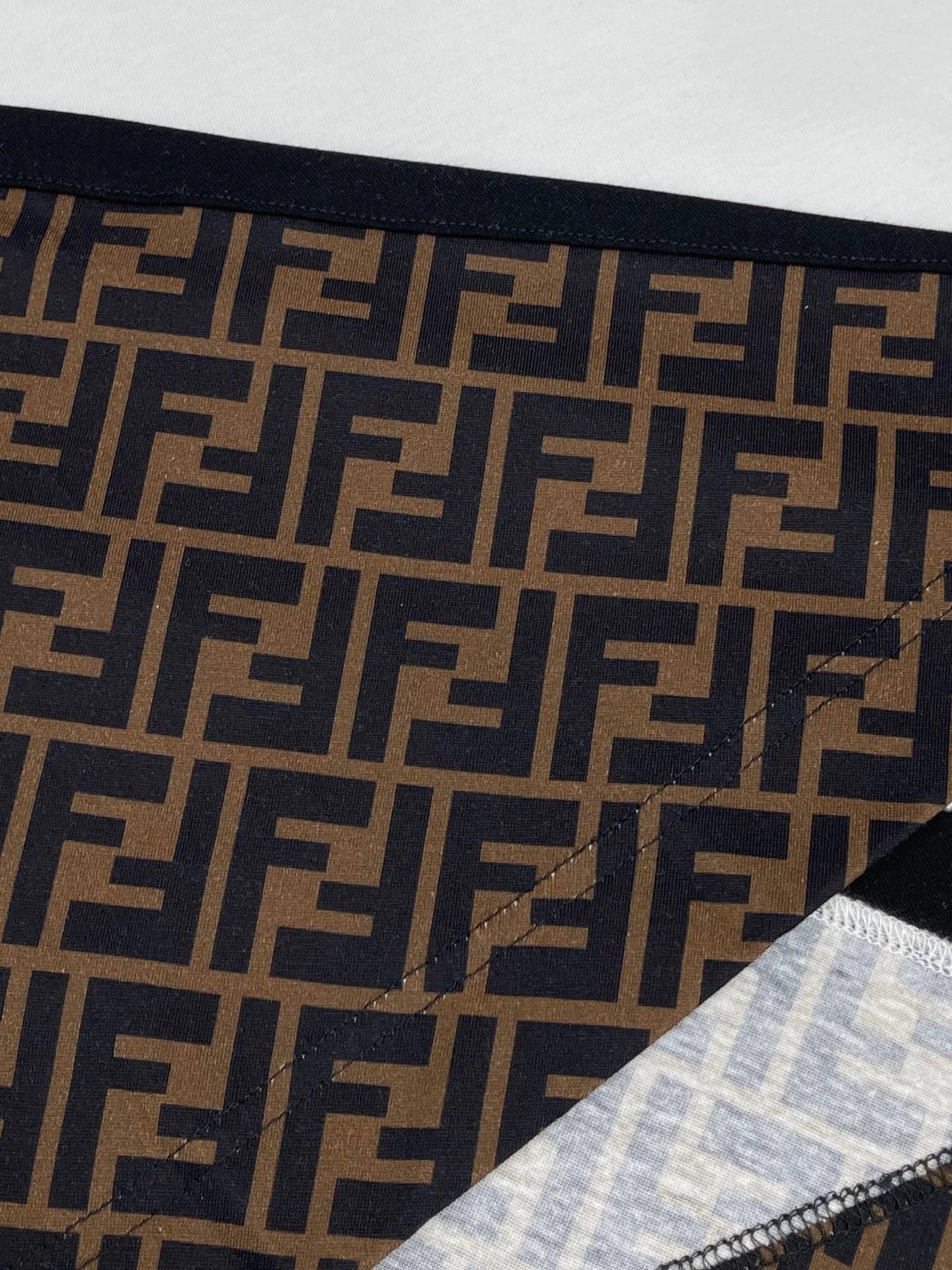 FENDI TSHIRT