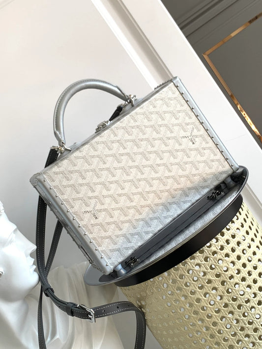 GOYARD BAG