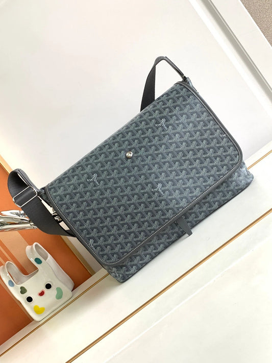 GOYARD BAG