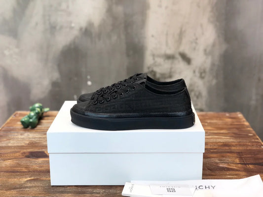GVC SNEAKER