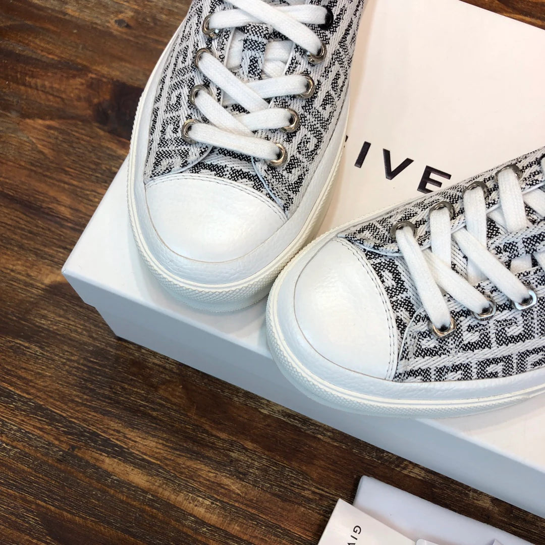 GVC SNEAKER