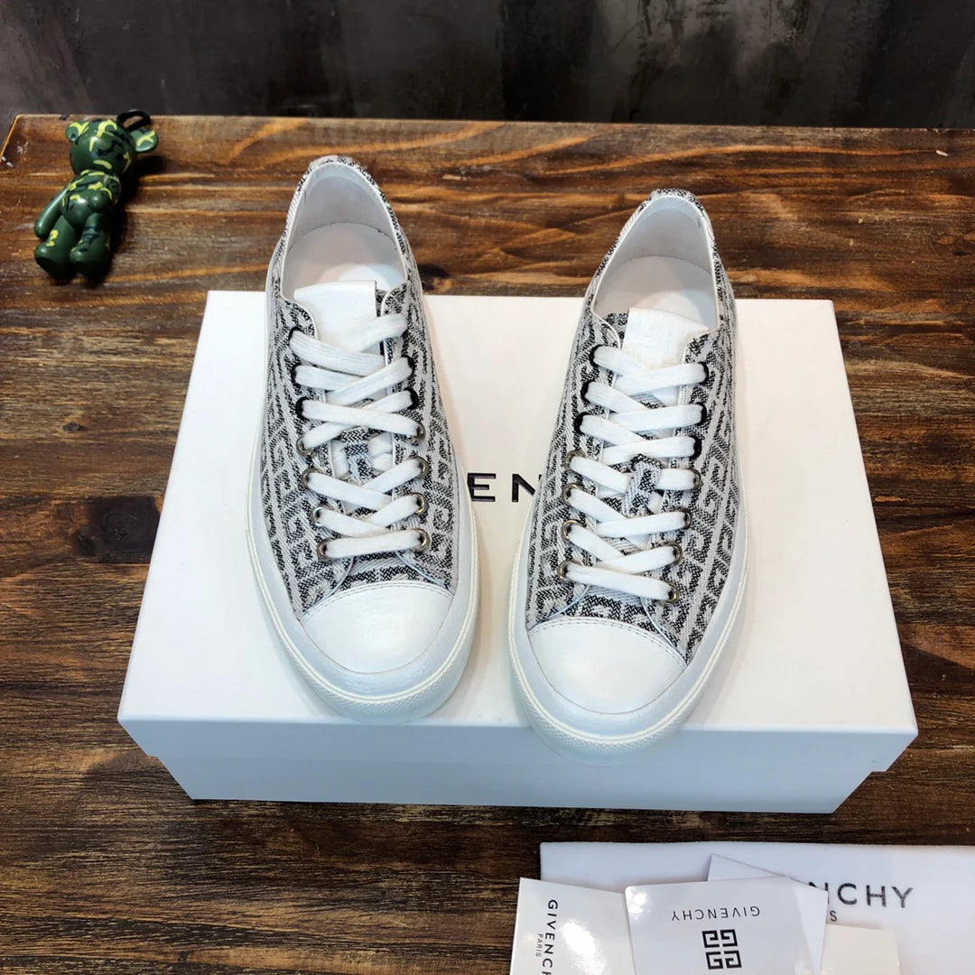 GVC SNEAKER
