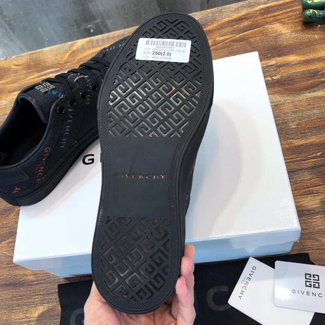 GVC SNEAKER