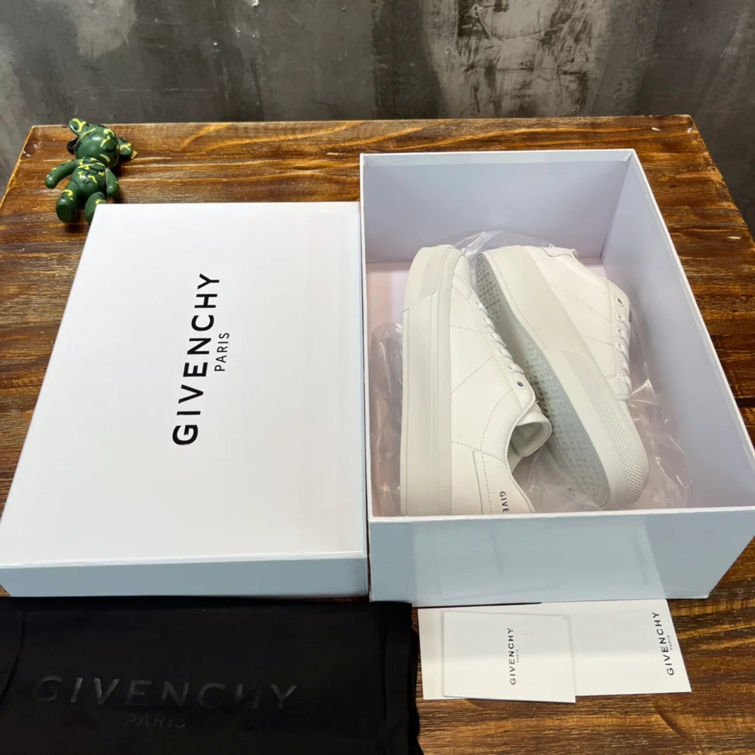 GVC SNEAKER
