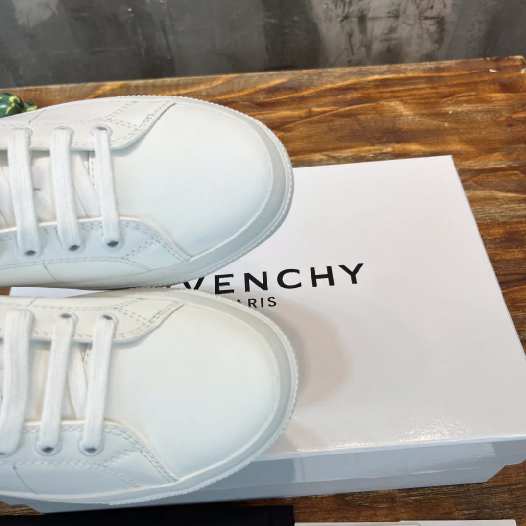 GVC SNEAKER