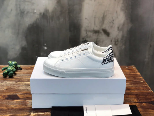 GVC SNEAKER