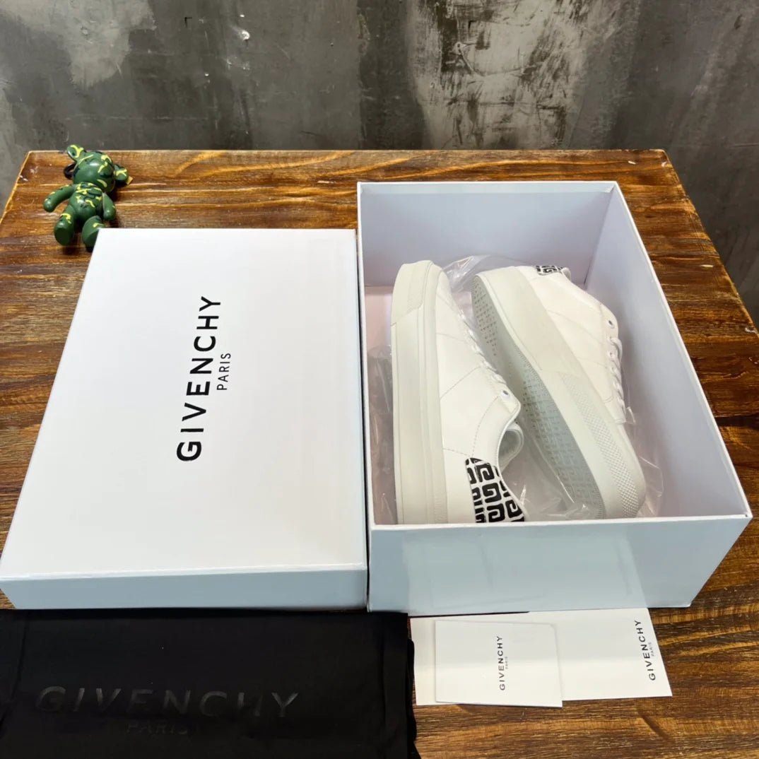 GVC SNEAKER