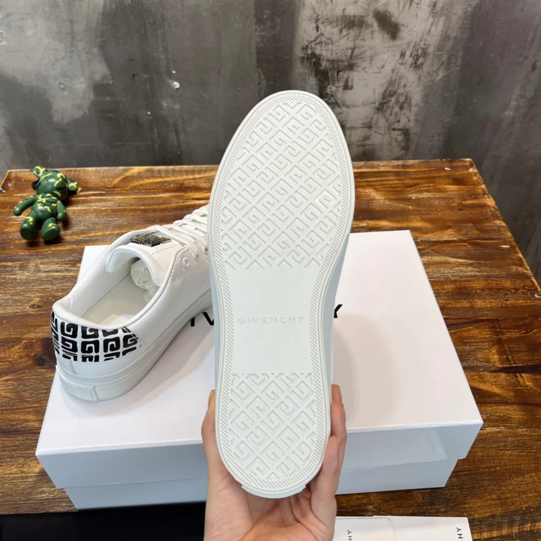 GVC SNEAKER