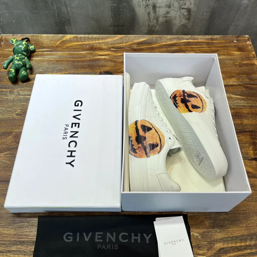 GVC SNEAKER
