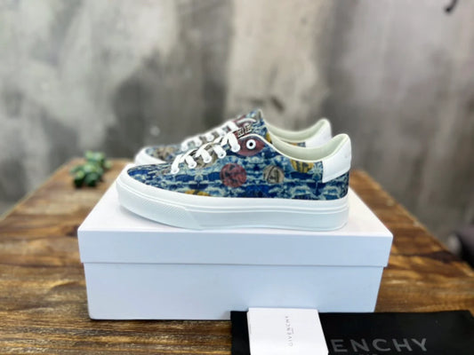 GVC SNEAKER