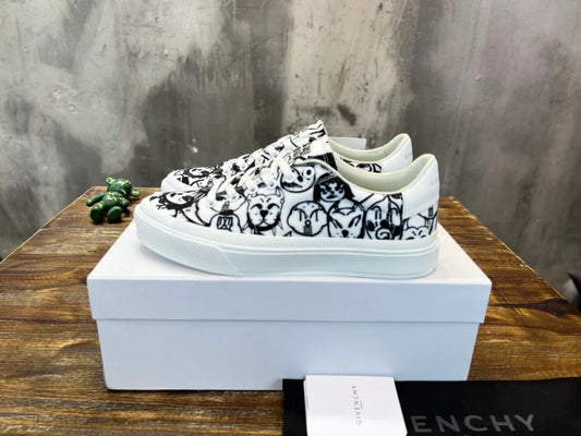 GVC SNEAKER