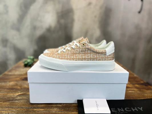 GVC SNEAKER