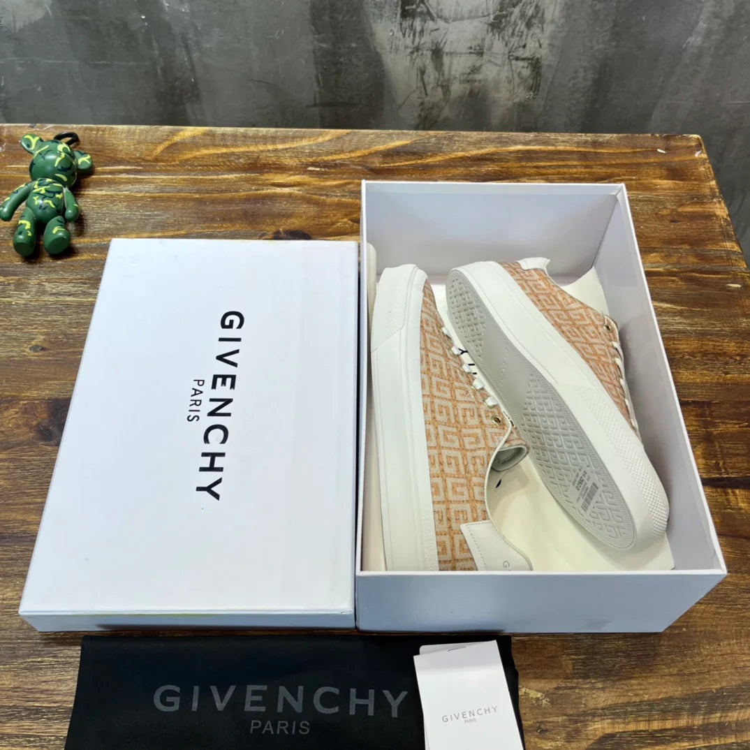 GVC SNEAKER