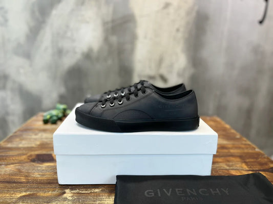 GVC SNEAKER