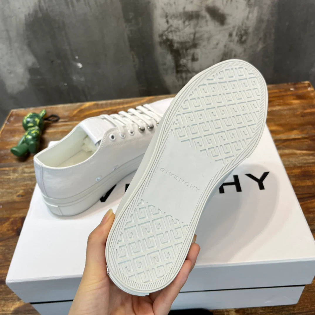 GVC SNEAKER
