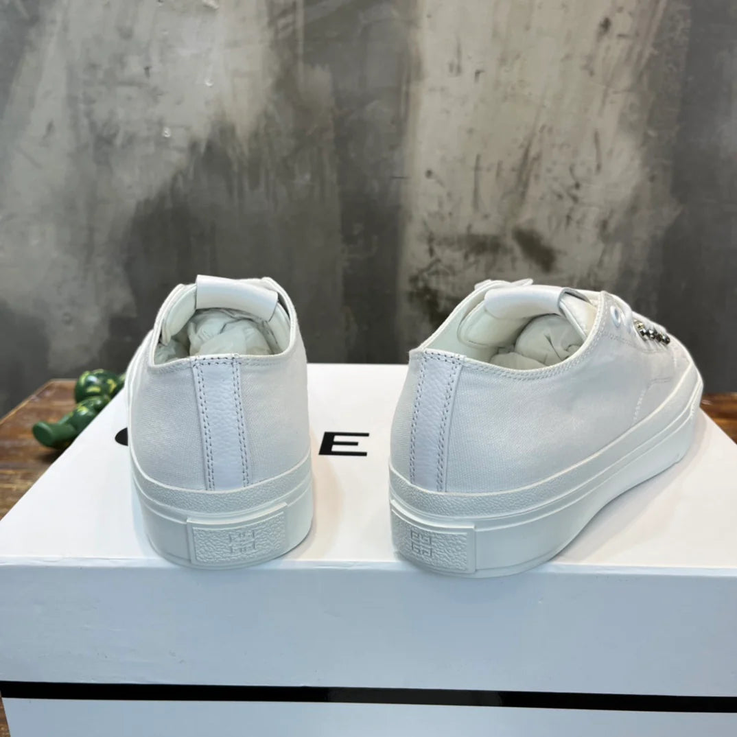 GVC SNEAKER