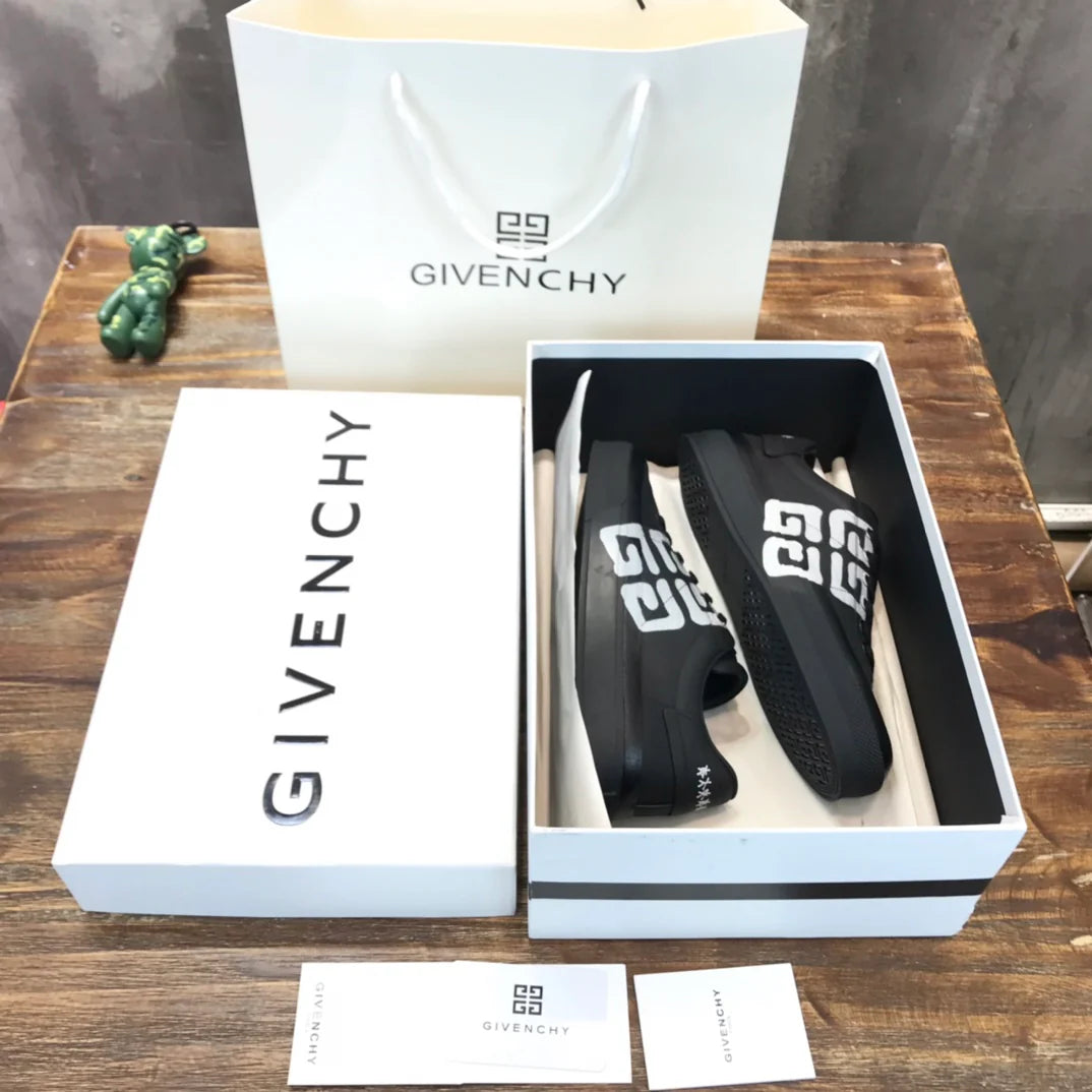 GVC SNEAKER