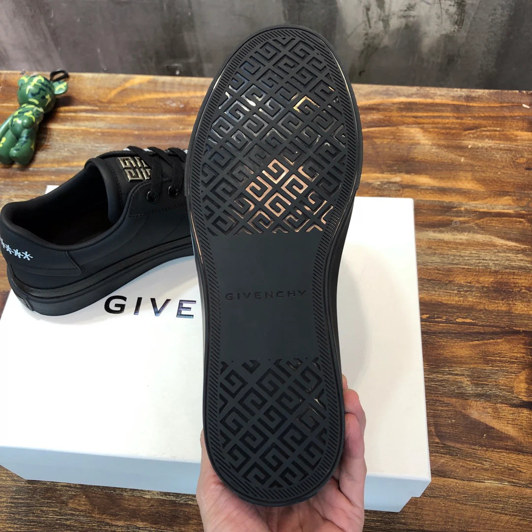 GVC SNEAKER