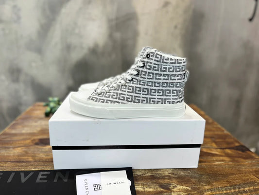 GVC SNEAKER