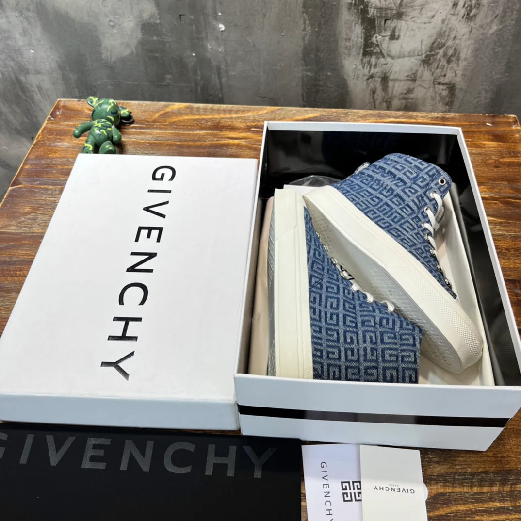 GVC SNEAKER