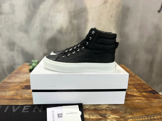 GVC SNEAKER