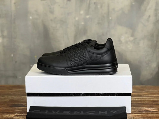 GVC SNEAKER