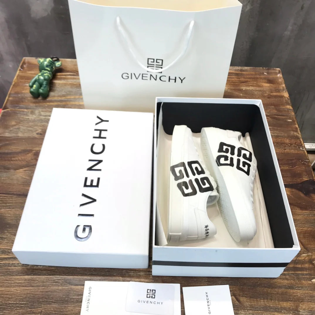 GVC SNEAKER