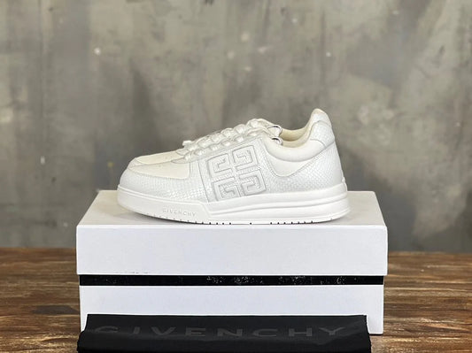 GVC SNEAKER