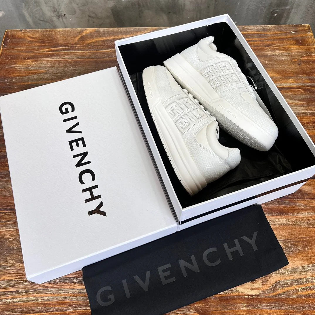 GVC SNEAKER