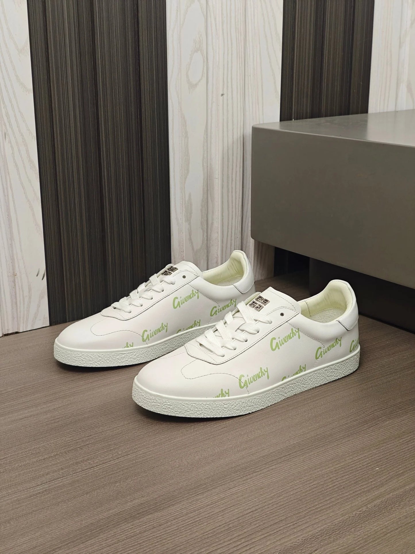 GVC SNEAKER