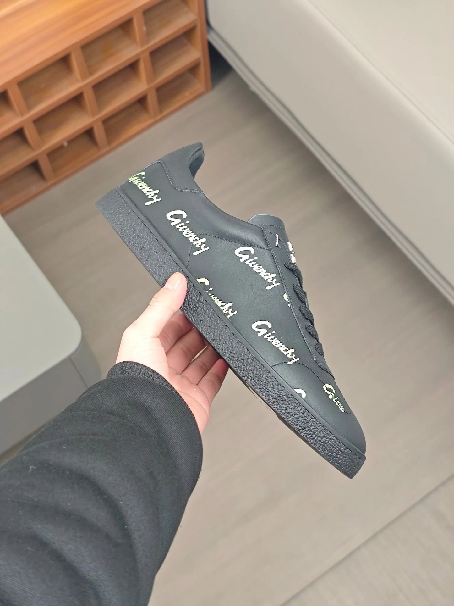 GVC SNEAKER