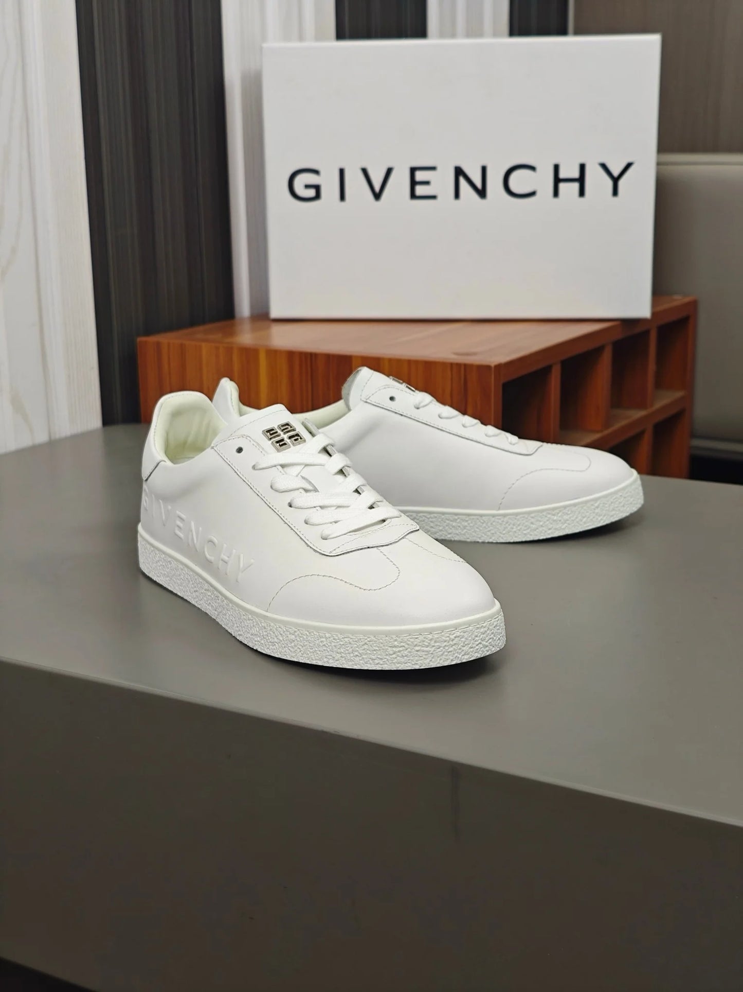 GVC SNEAKER