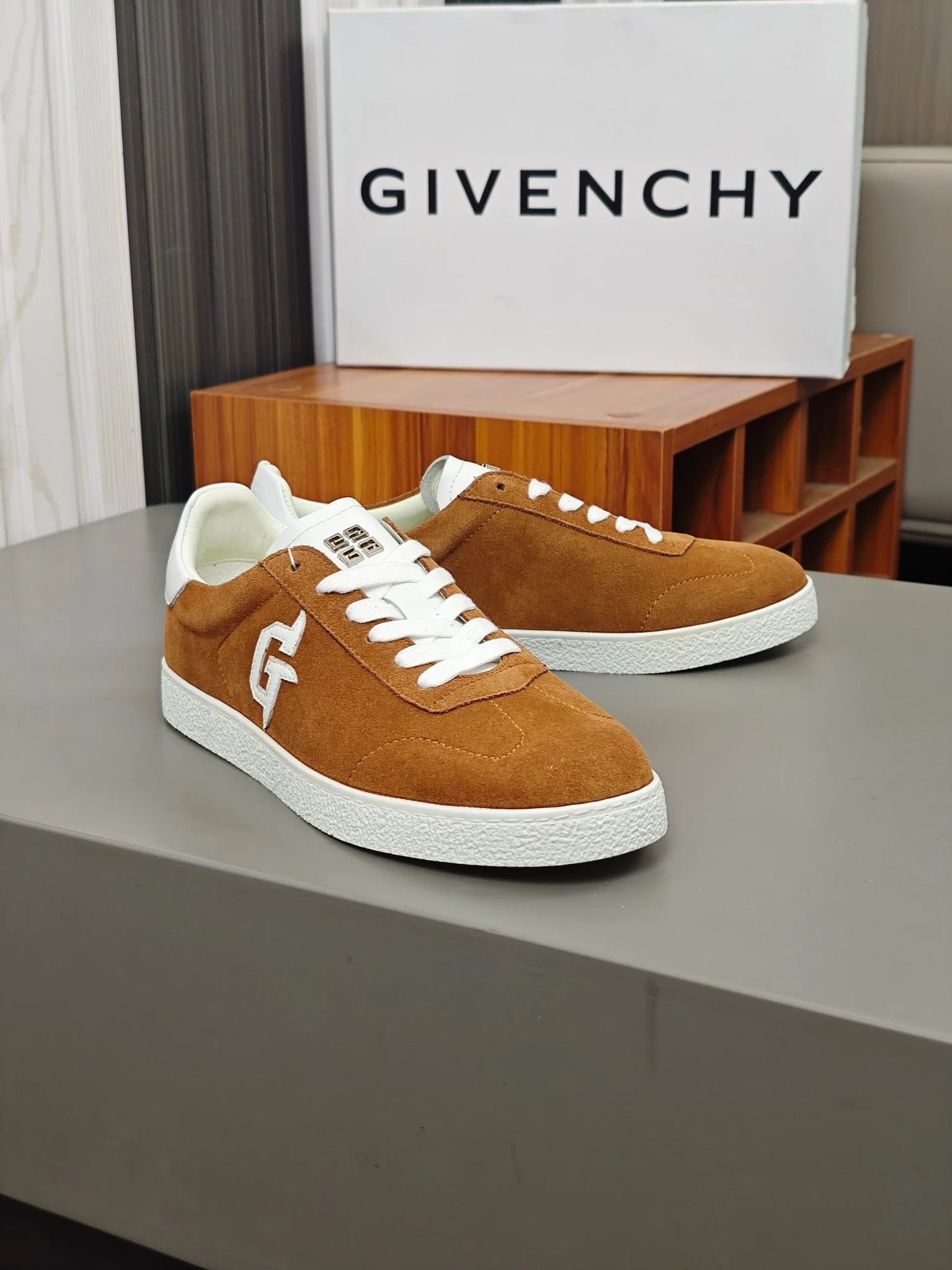 GVC SNEAKER