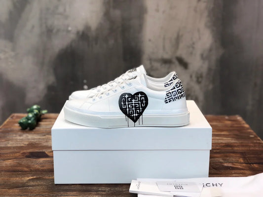 GVC SNEAKER