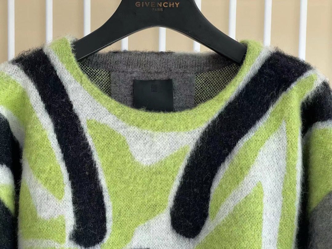 GVC SWEATER