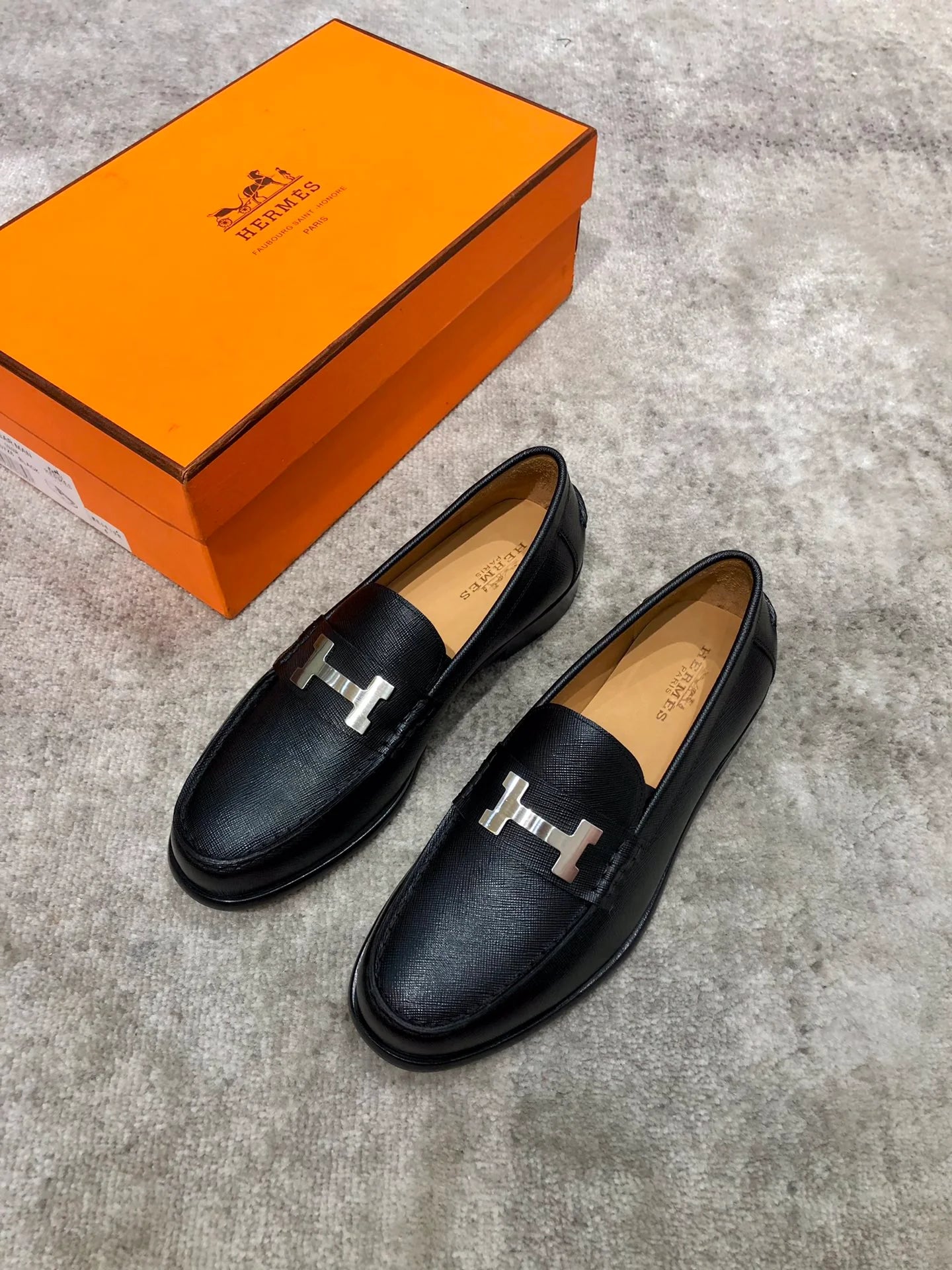 HERMES LOAFER