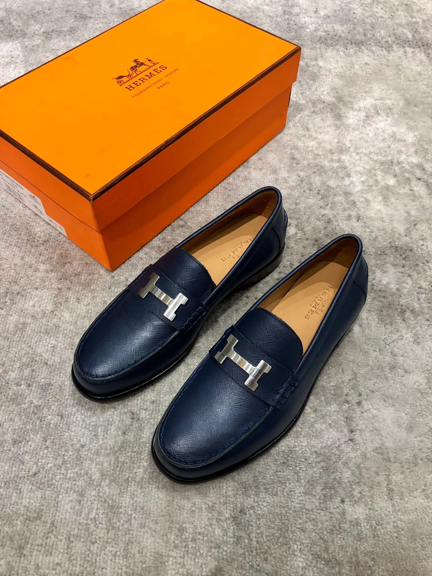 HERMES LOAFER