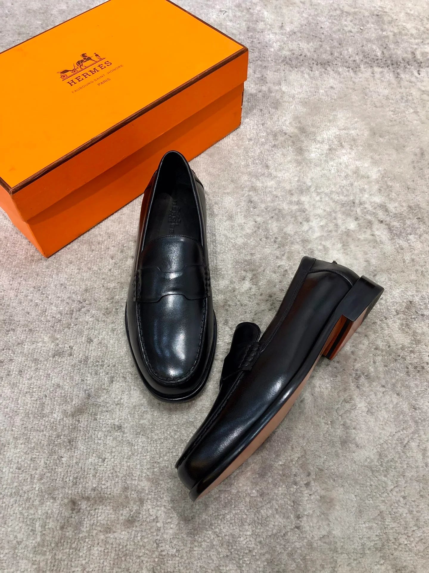 HERMES LOAFER
