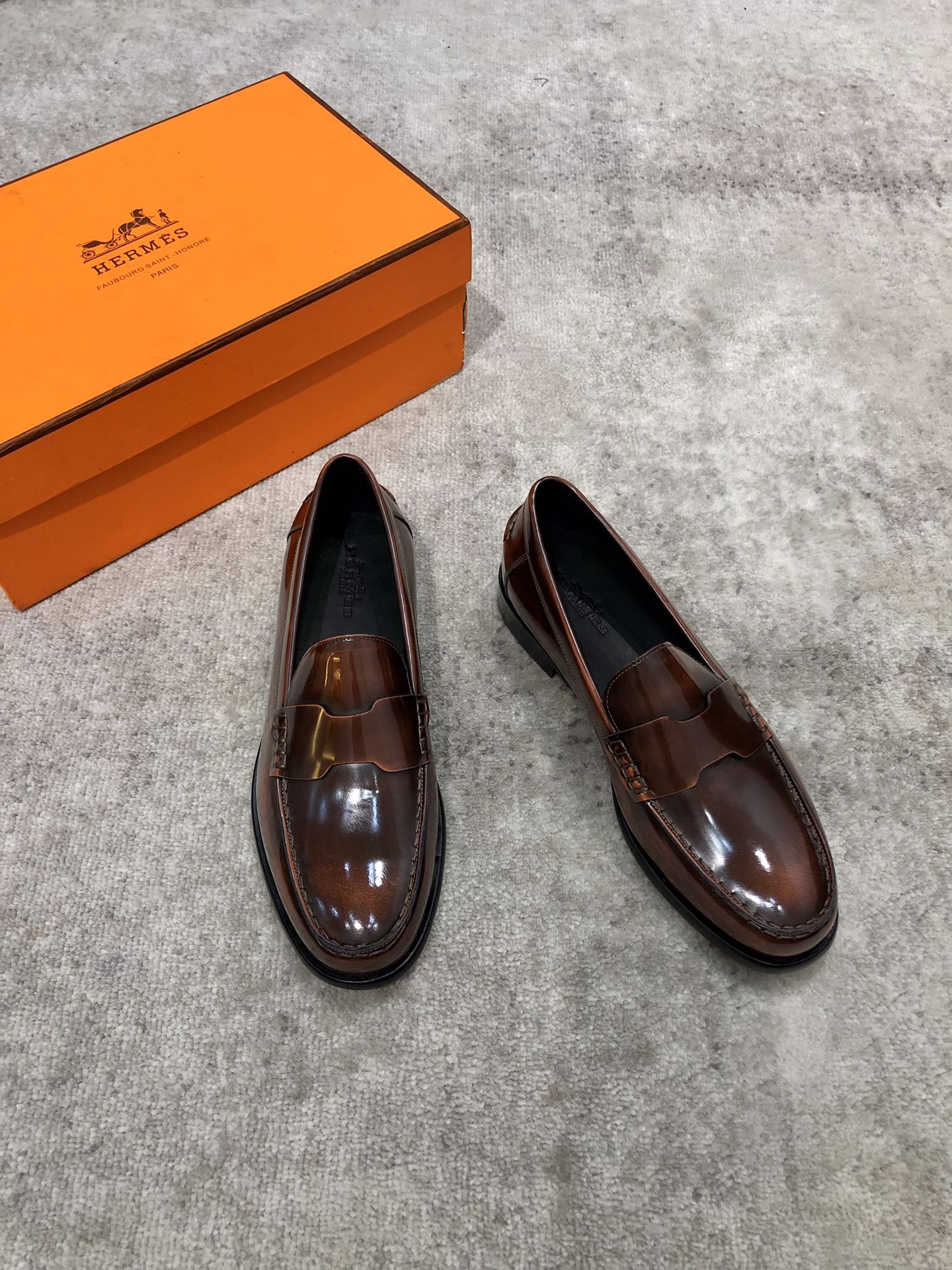 HERMES LOAFER