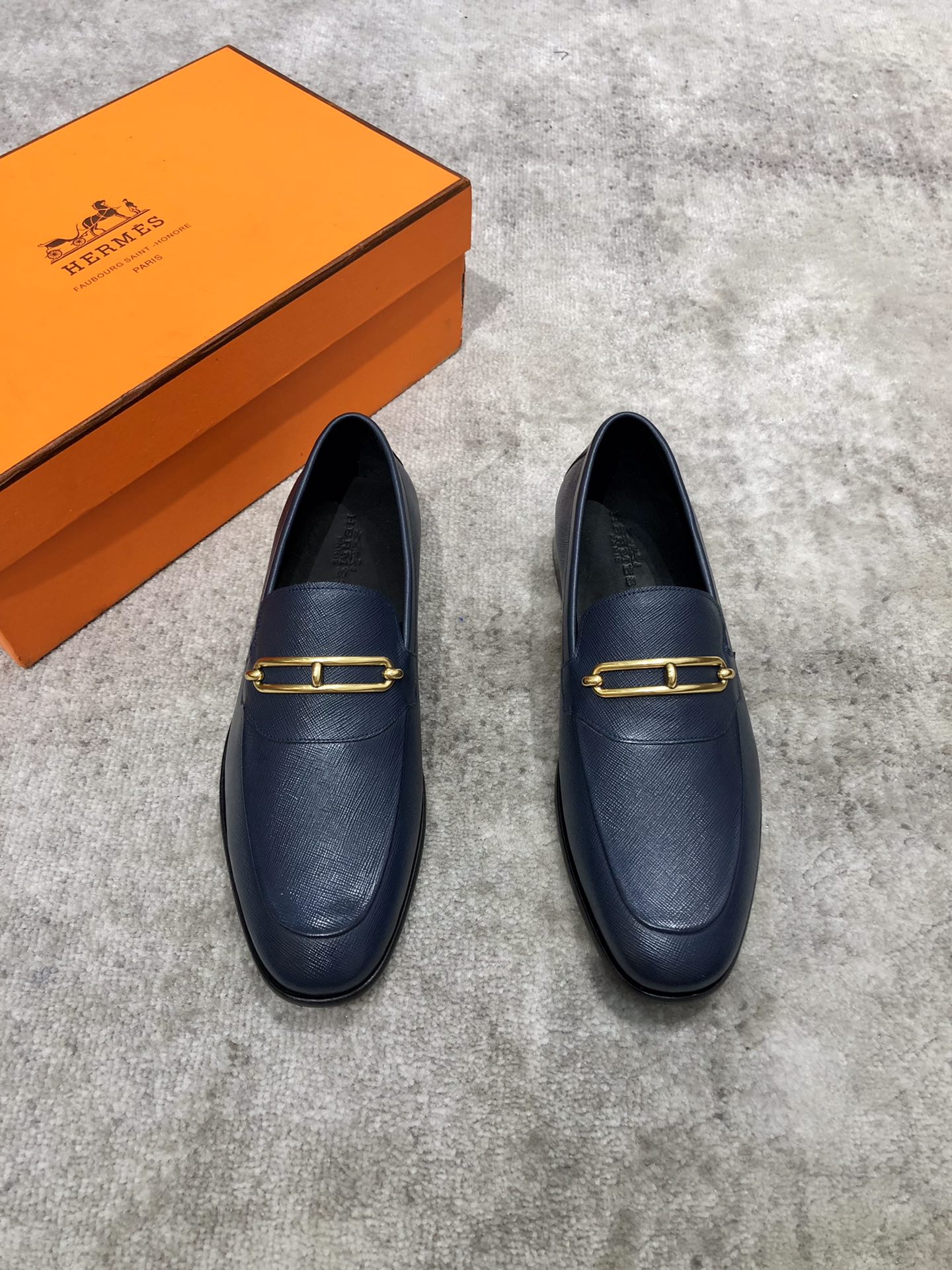 HERMES LOAFER