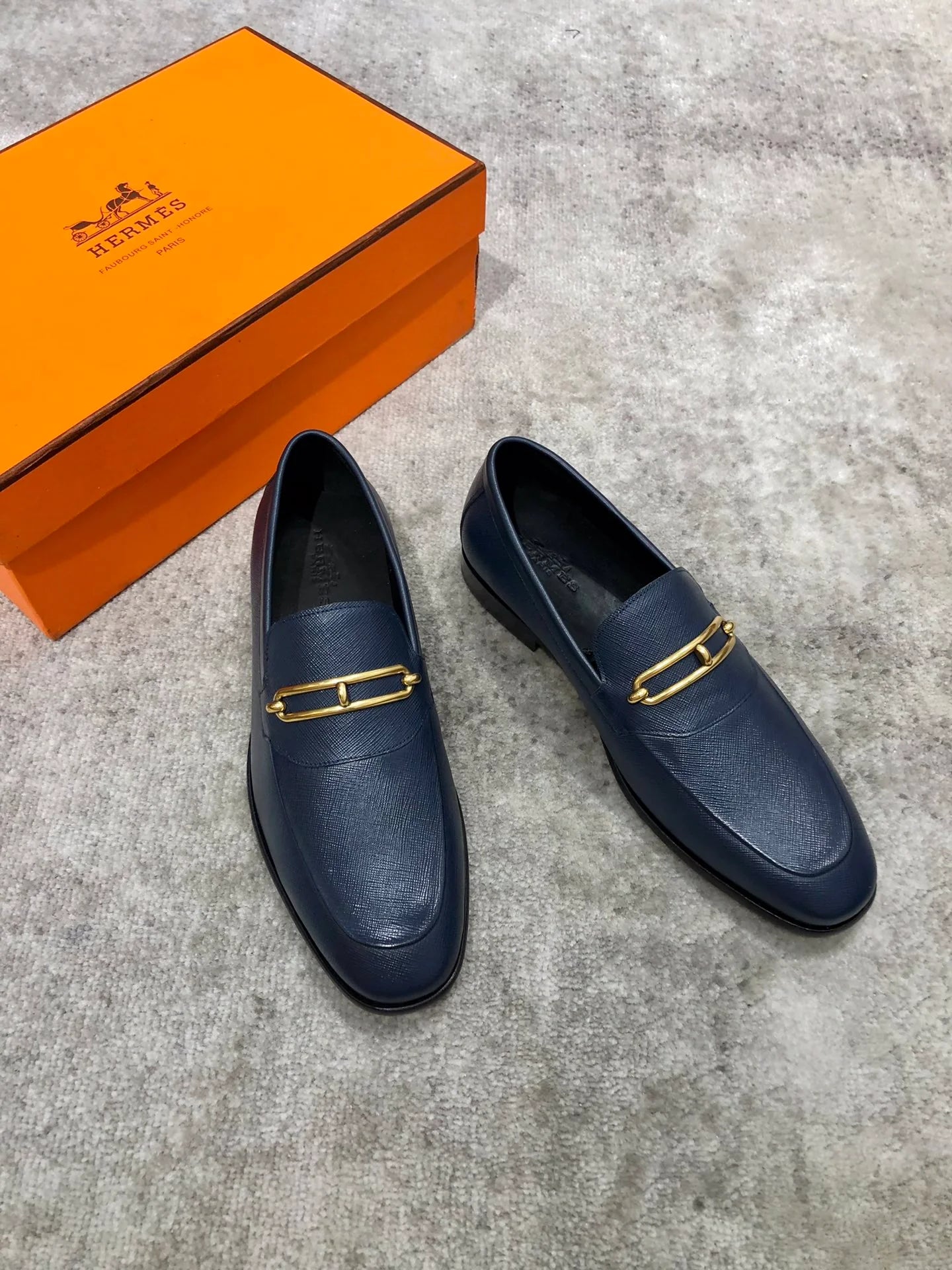 HERMES LOAFER