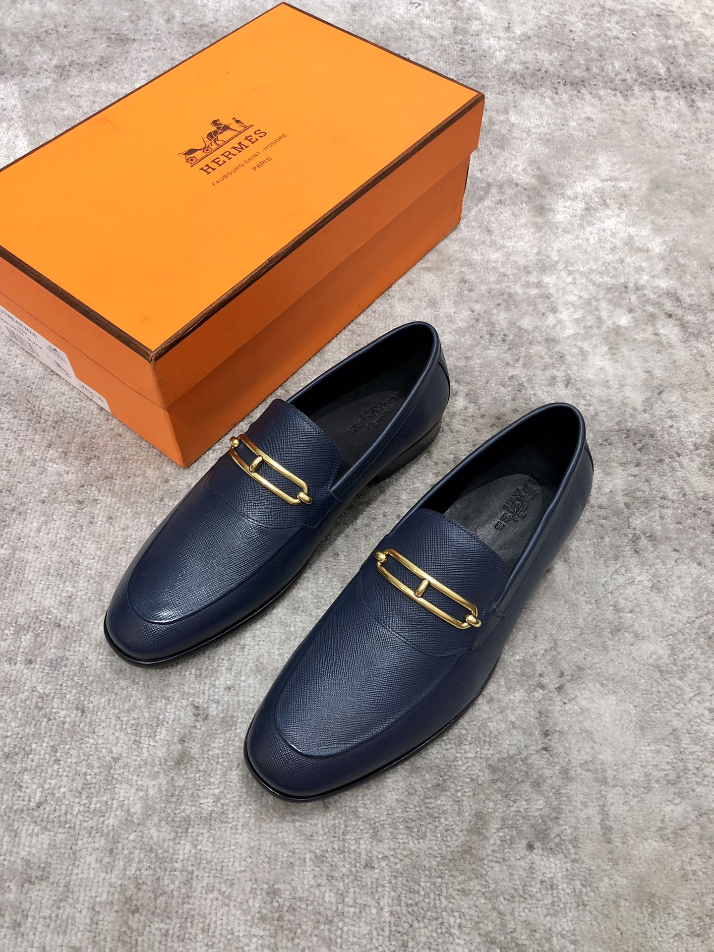 HERMES LOAFER